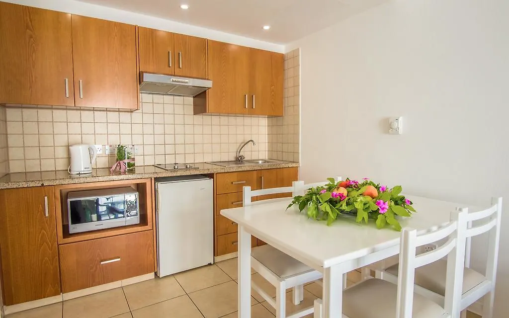 Alva Hotel Apartments Protaras 3*,